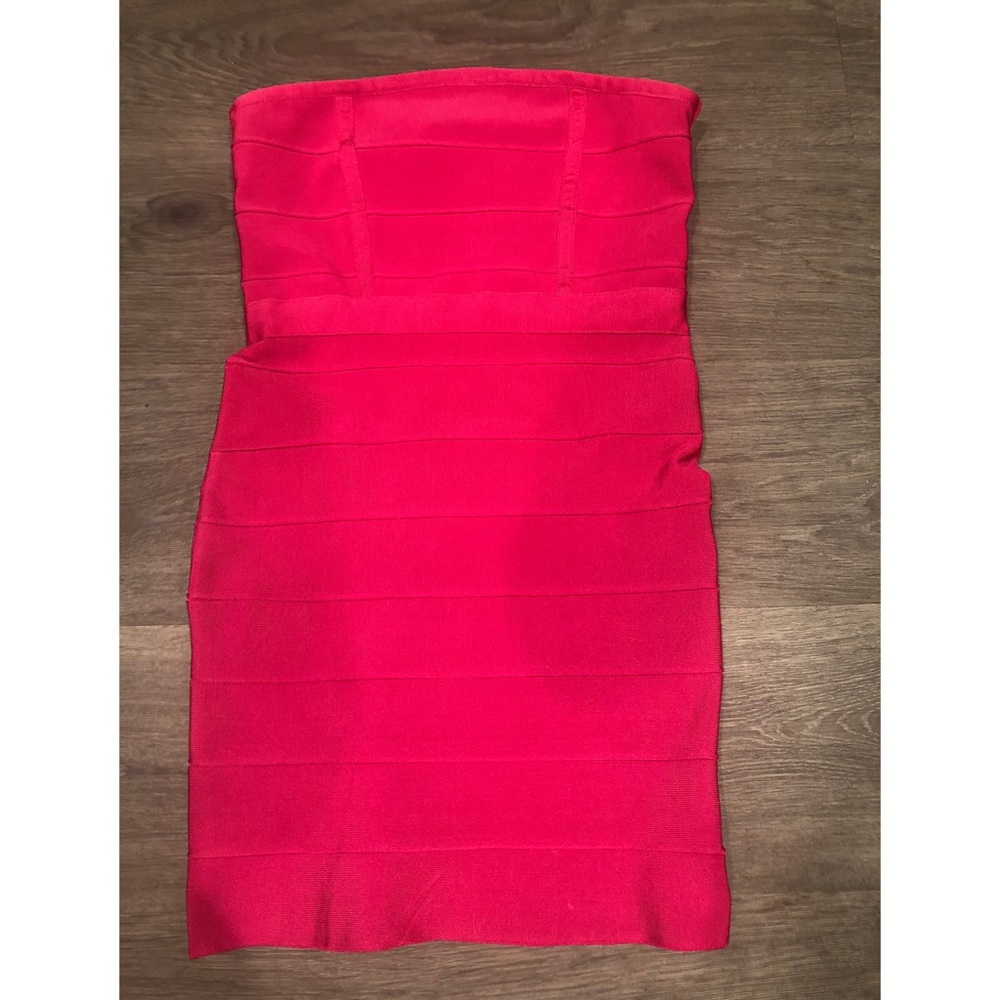 Hot pink bodycon bandage dress. 💗 - Picture 5 of 5